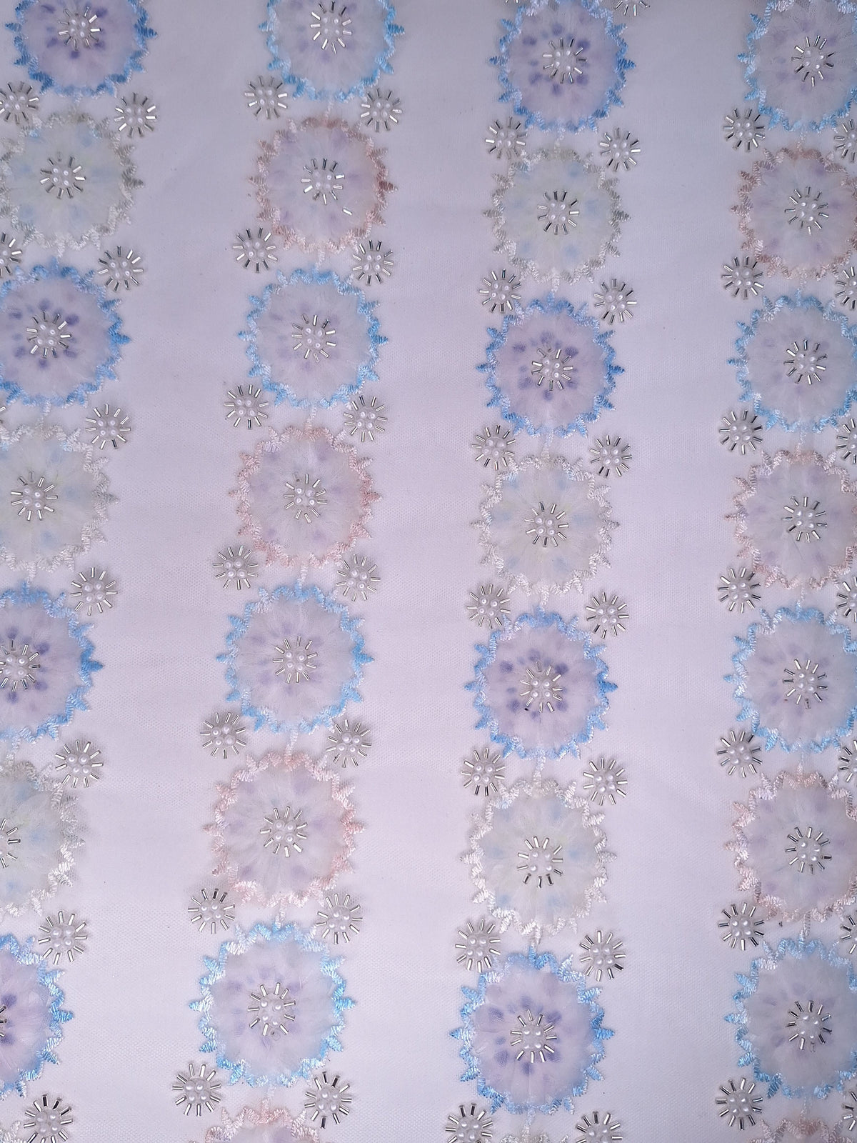 Tul bordado color azul H029 — Palacio Glamour