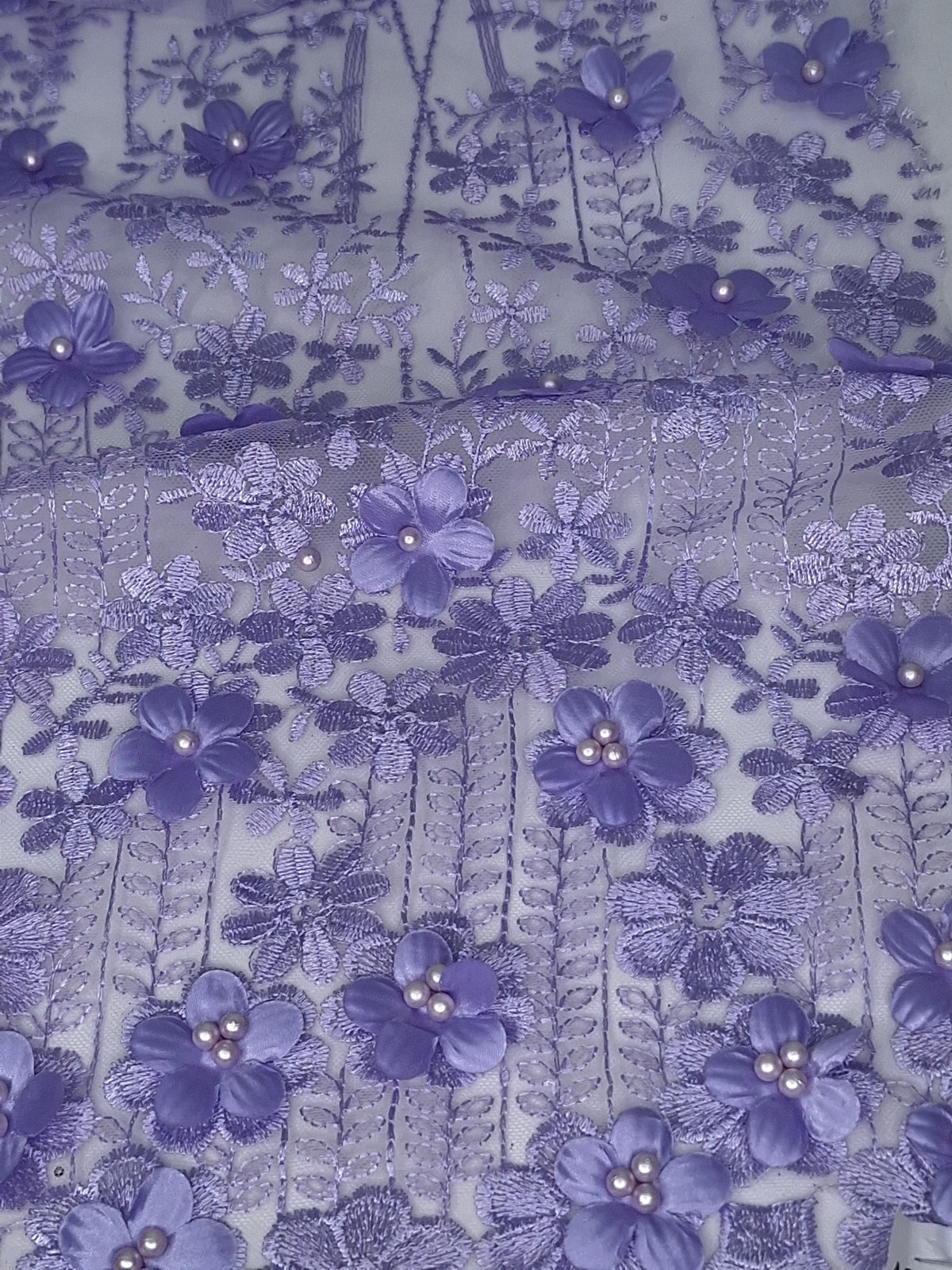 Tul bordado Con flores 3d y Perlas Color Lila Claro A928 — Palacio Glamour