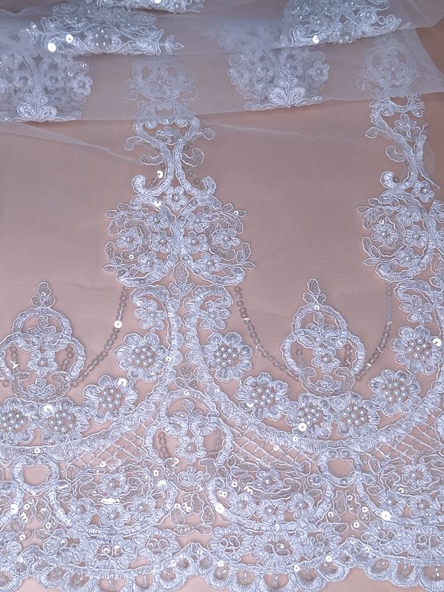 Tul bordado color blanco H018 — Palacio Glamour