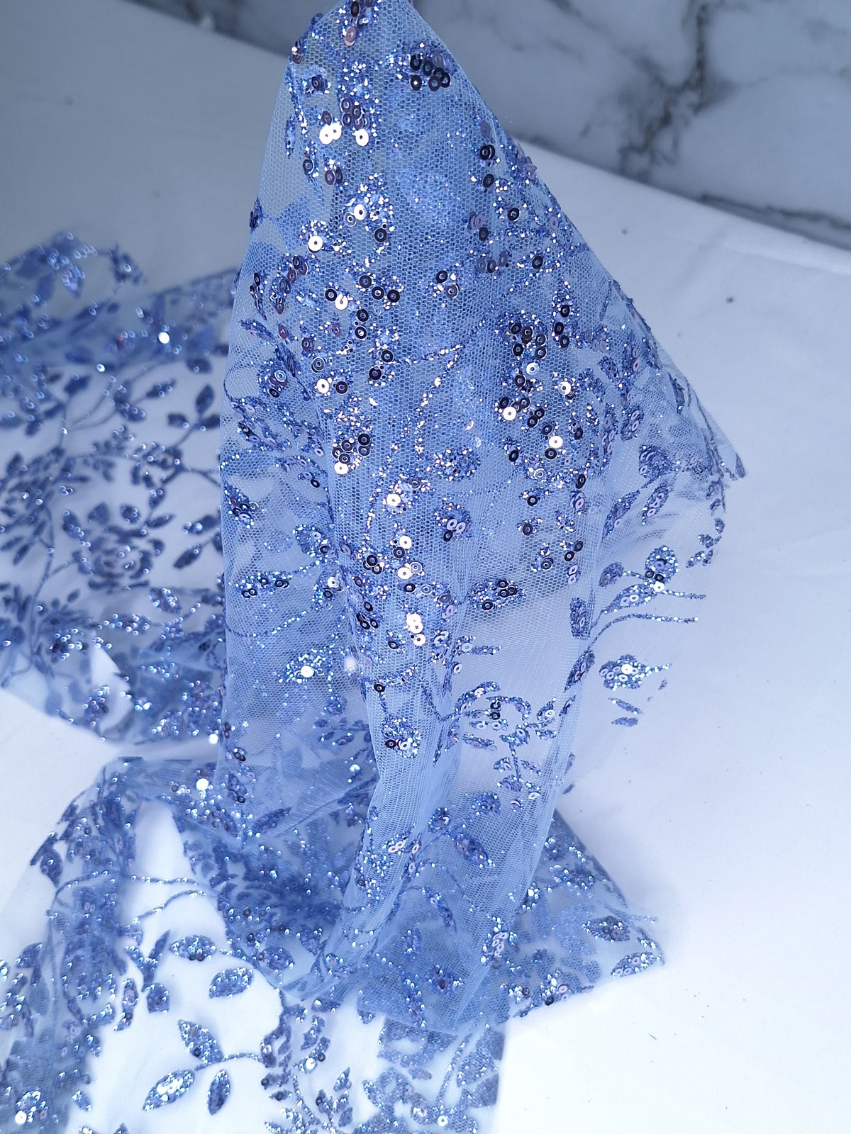 Tul bordado color azul plumbago H037 — Palacio Glamour