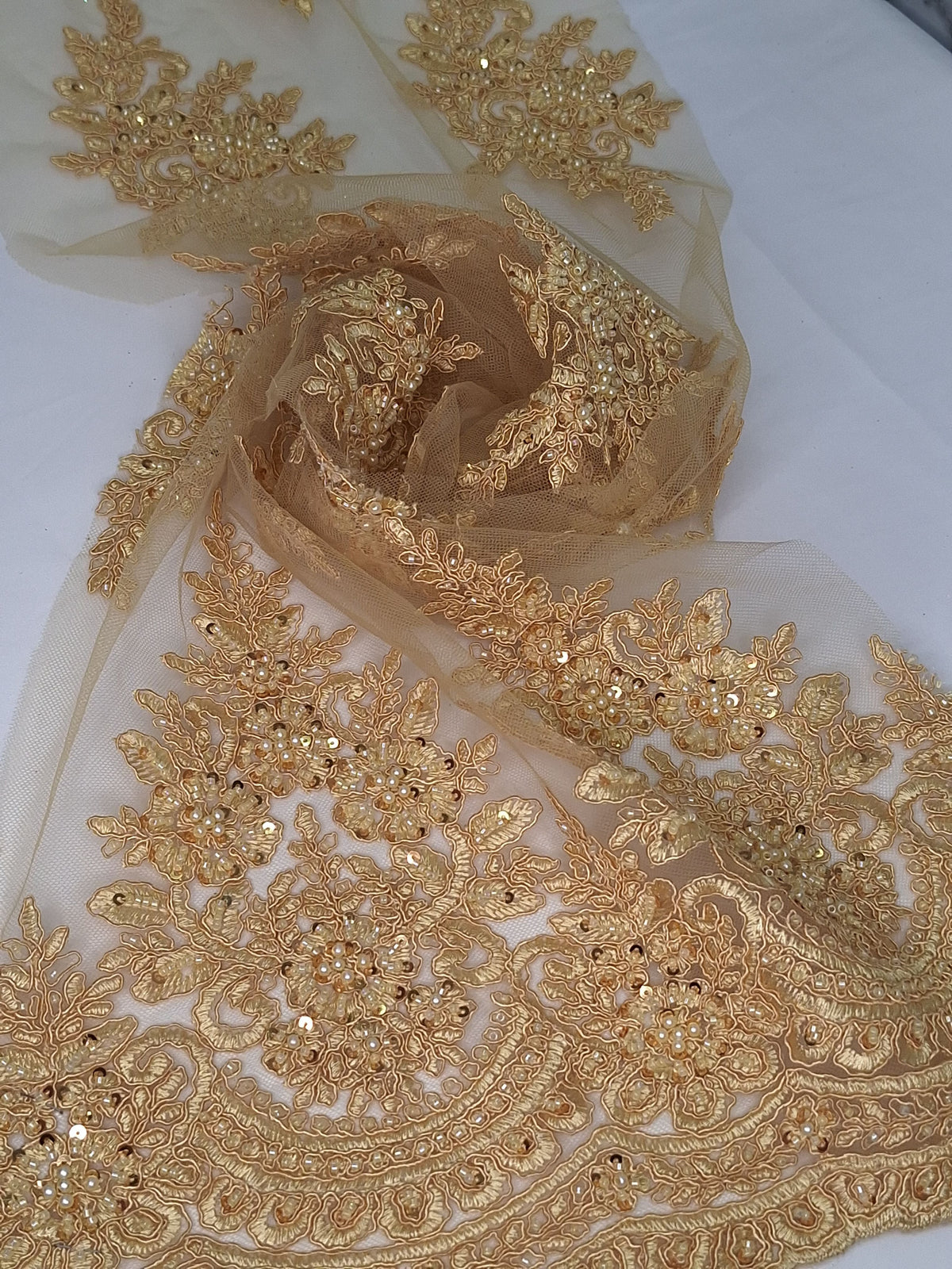 Tul bordado color oro A948 — Palacio Glamour