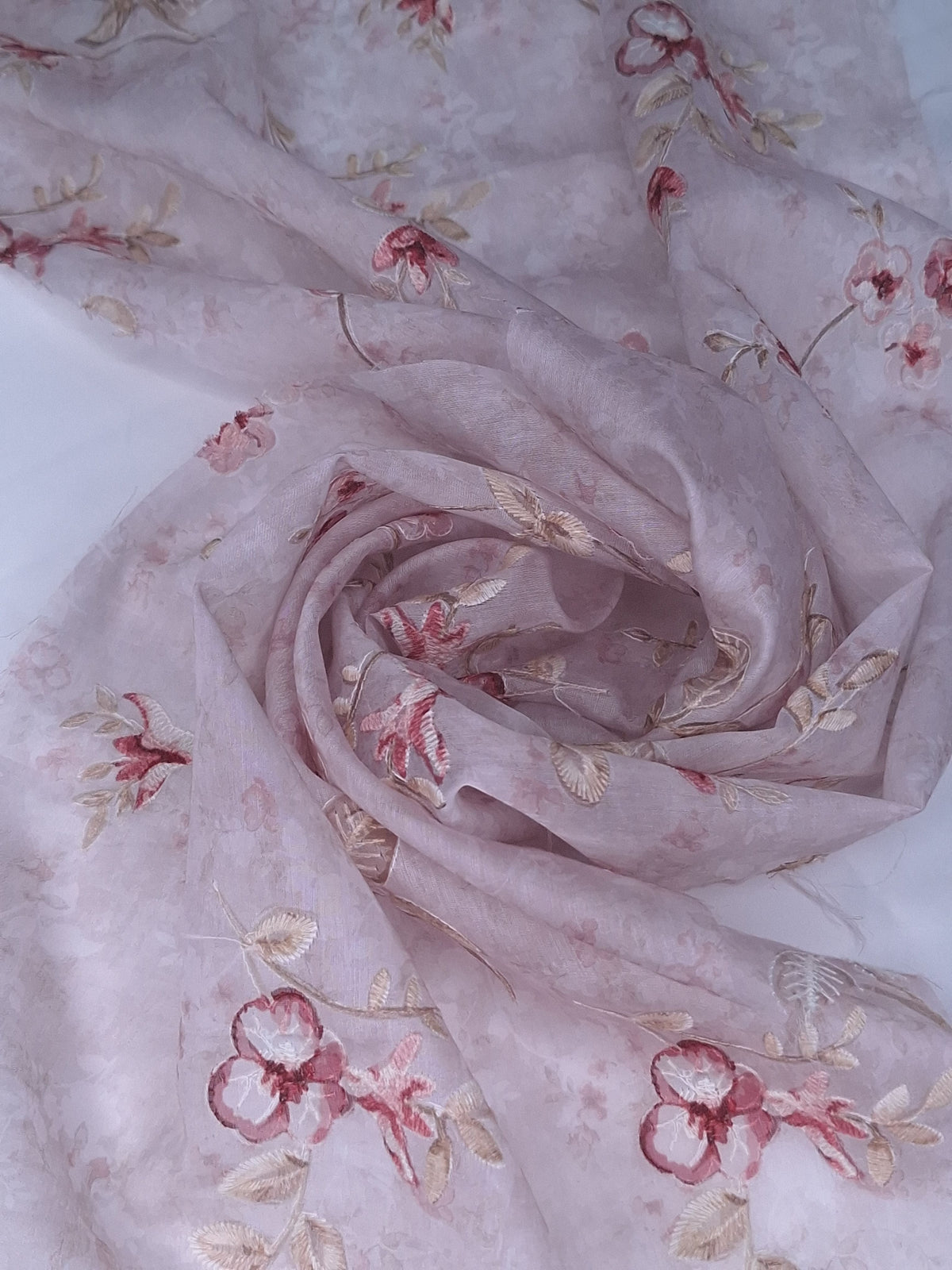 Tul bordado color rosa H187 — Palacio Glamour