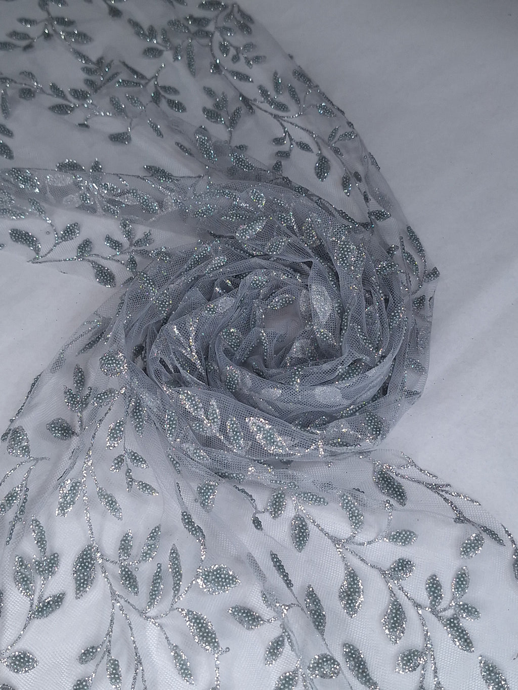 Tul bordado color plata H127 — Palacio Glamour