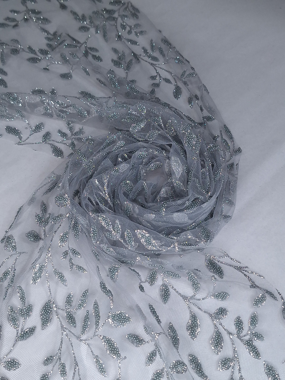 Tul bordado color plata H127 — Palacio Glamour