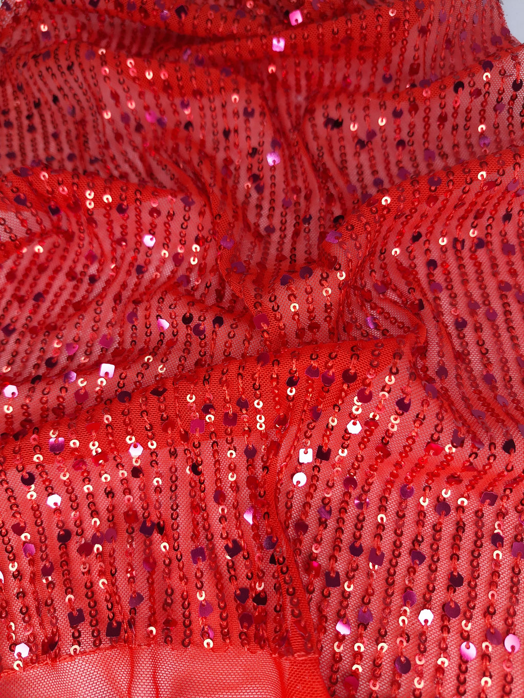 Tul bordado color rojo H078 — Palacio Glamour