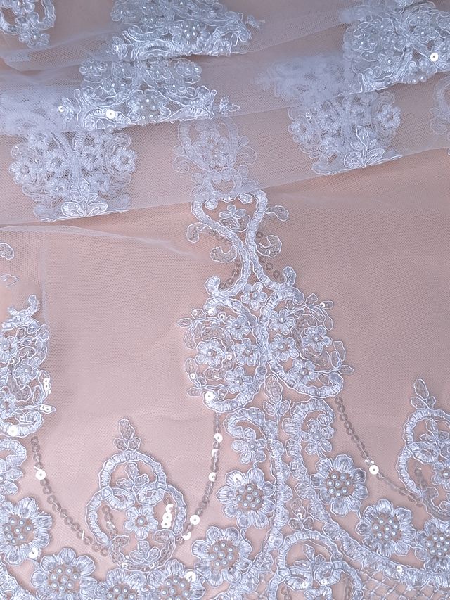 Tul bordado color blanco H018 — Palacio Glamour