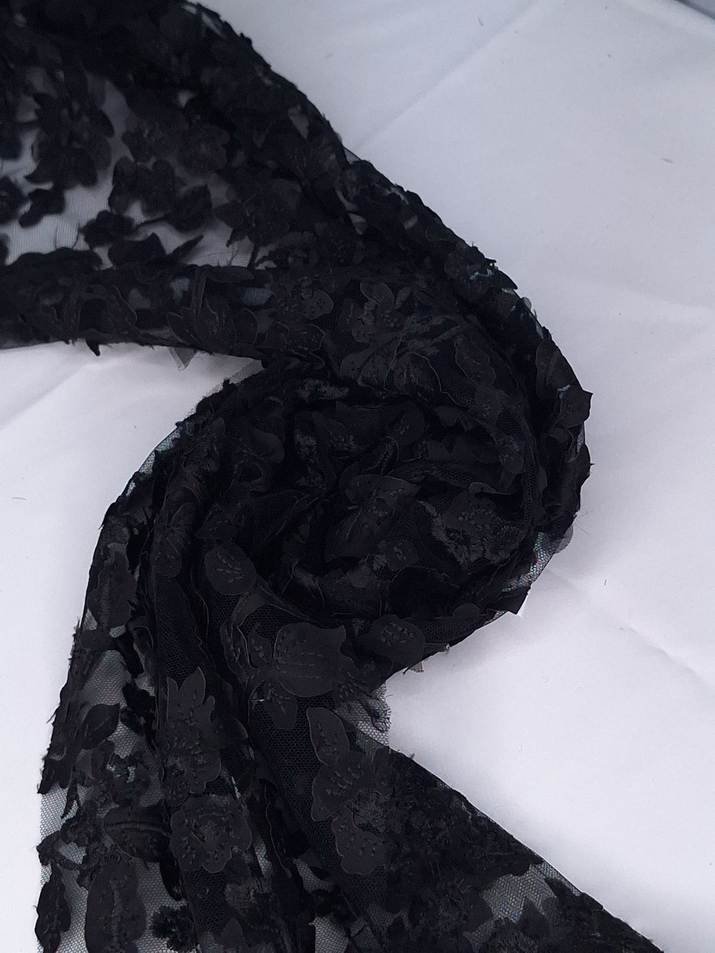 Tul bordado color negro A615 — Palacio Glamour