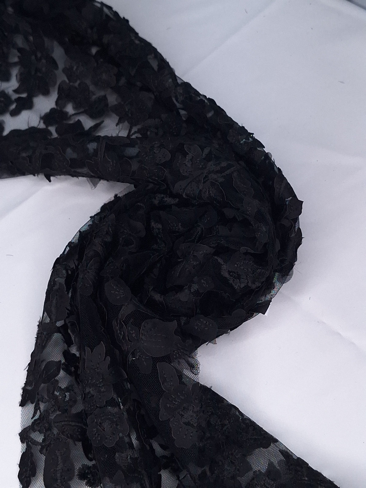 Tul bordado color negro A615 — Palacio Glamour