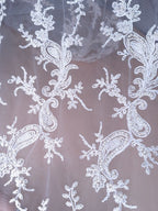 Tul bordado color hueso A884 — Palacio Glamour