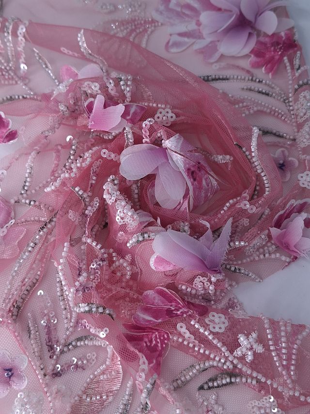 Tul bordado Con Flores 3d, Chaquira y Lentejuela Color Rosa H150 — Palacio Glamour