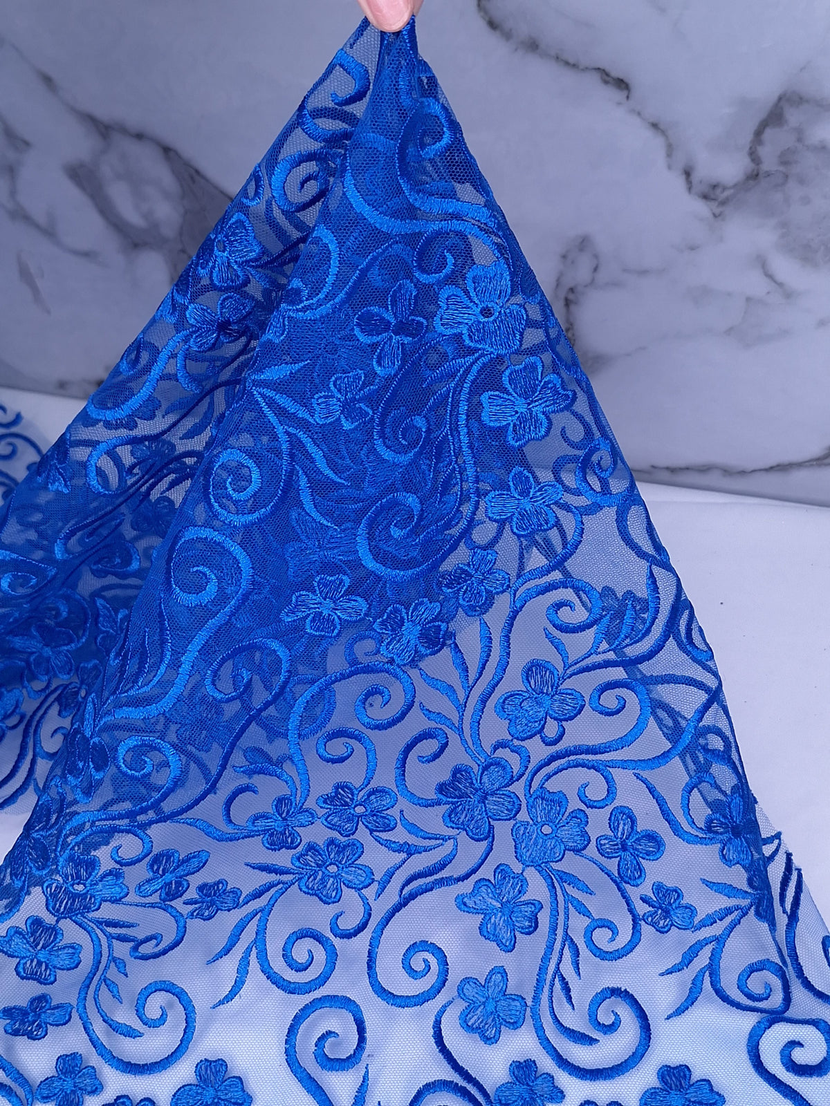 Tul bordado color azul rey A953 — Palacio Glamour