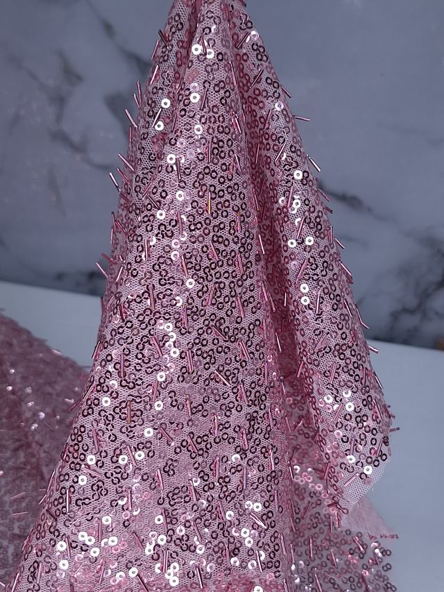 Tul bordado color rosa H093 — Palacio Glamour