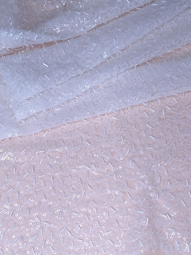 Tul bordado color hueso H093 — Palacio Glamour
