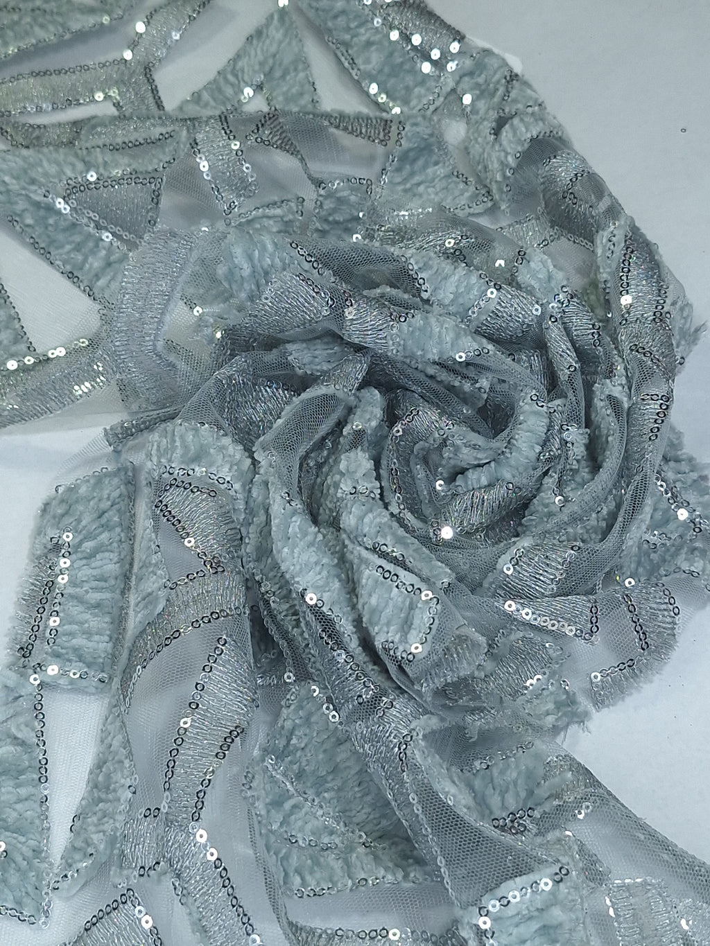 Tul bordado color gris A892 — Palacio Glamour