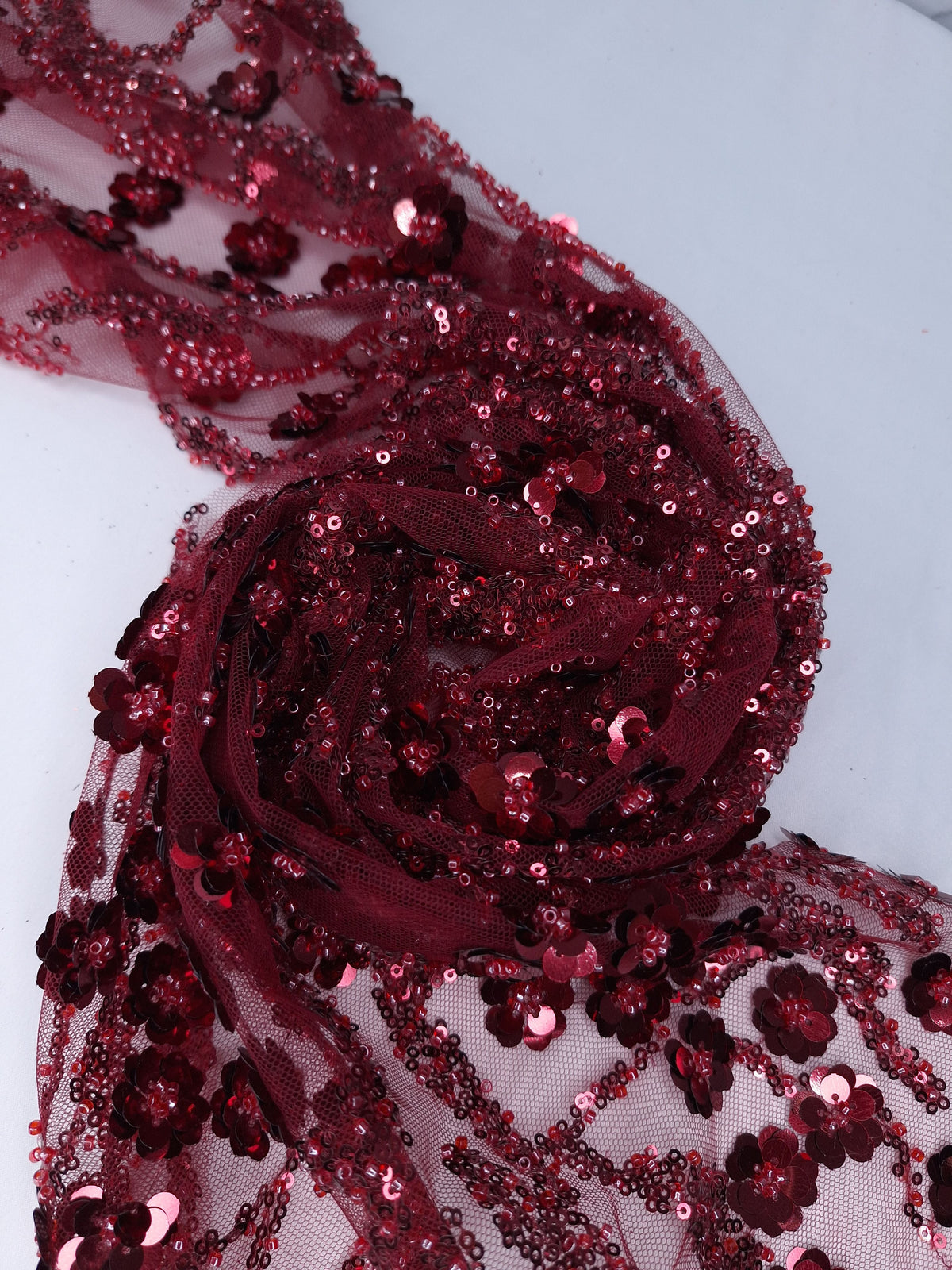 Tul bordado color vino H091 — Palacio Glamour