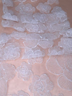 Tul bordado color blanco H042 — Palacio Glamour