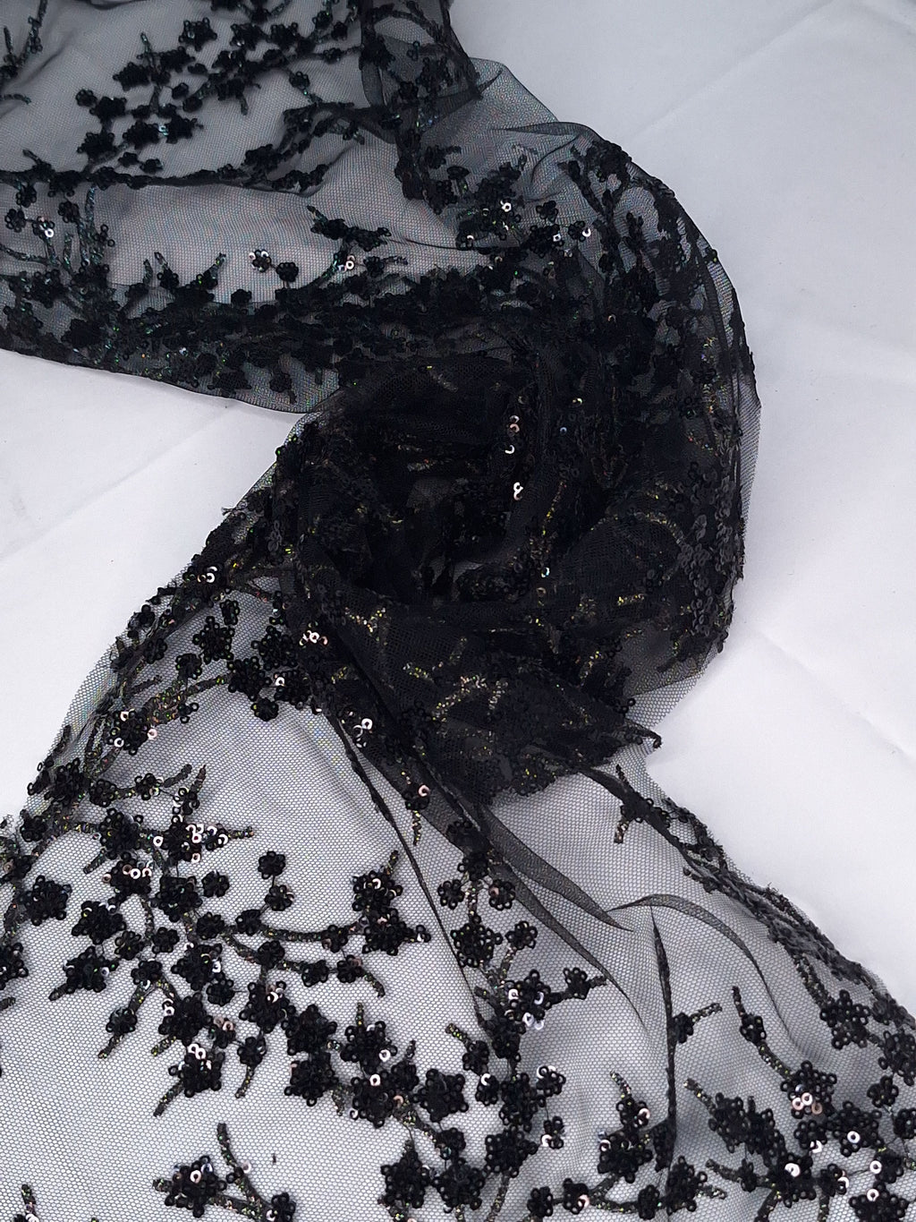 Tul bordado color negro A986 — Palacio Glamour