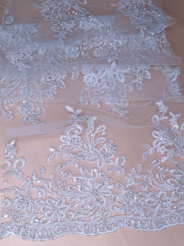 Tul bordado color blanco H017 — Palacio Glamour