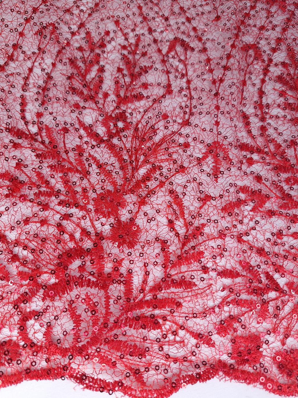 Tul bordado color rojo A845 — Palacio Glamour