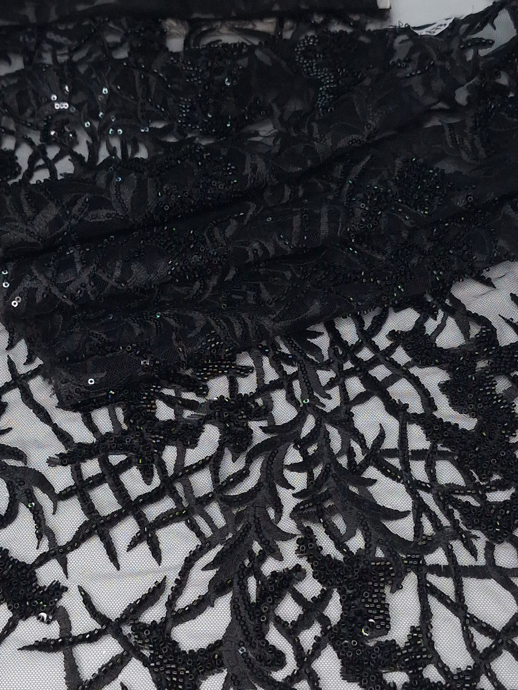 Tul bordado color negro A873 — Palacio Glamour