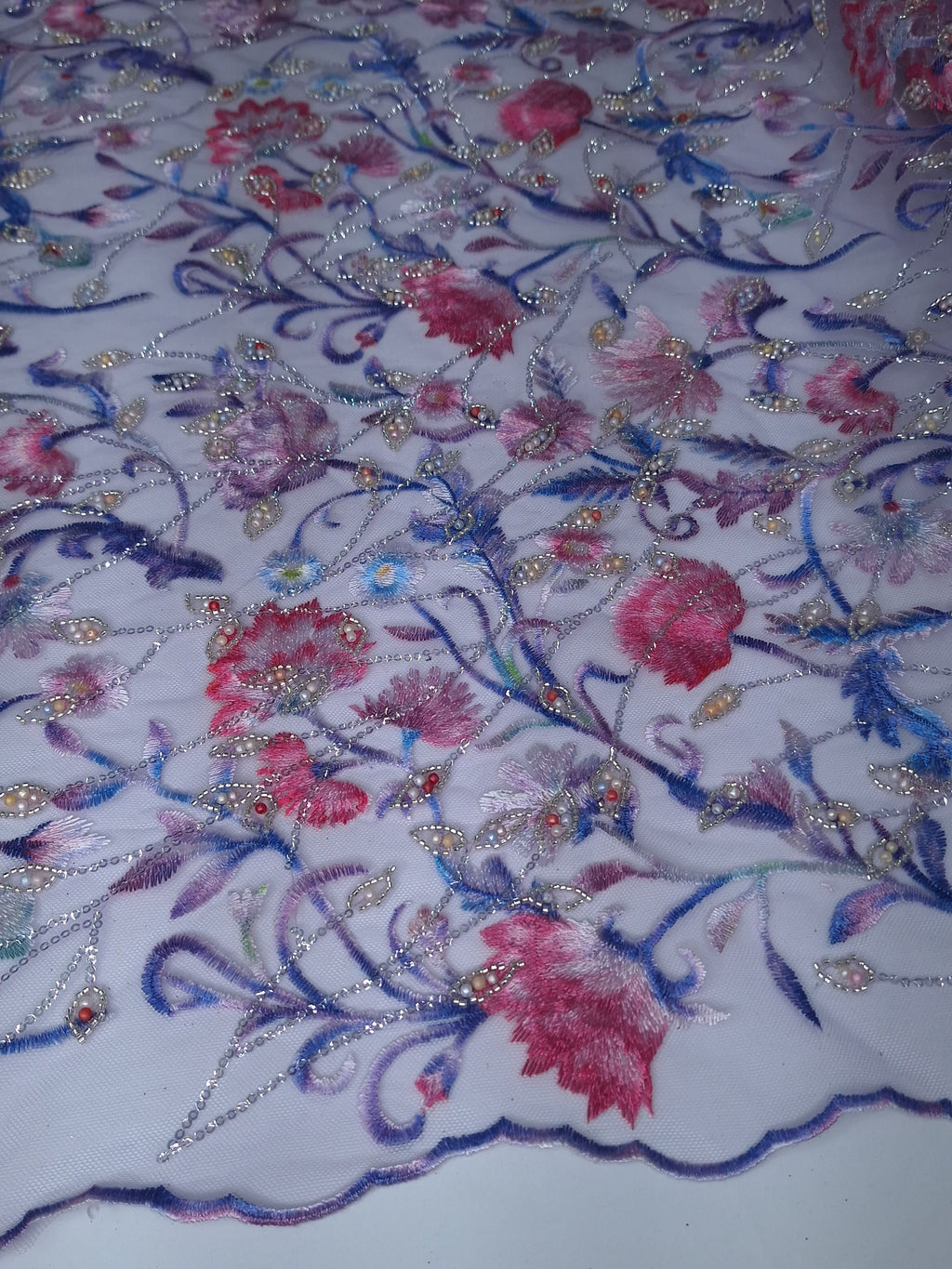 Tul bordado color Lila claro H074 — Palacio Glamour