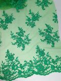 Tul bordado Floral con Orilla Ondulada Color Esmeralda A926 — Palacio Glamour