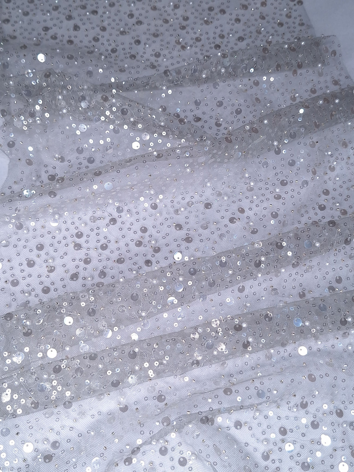 Tul bordado color plata A985 — Palacio Glamour